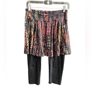 DonaJo L orange and pink printed skirted Capri leggings